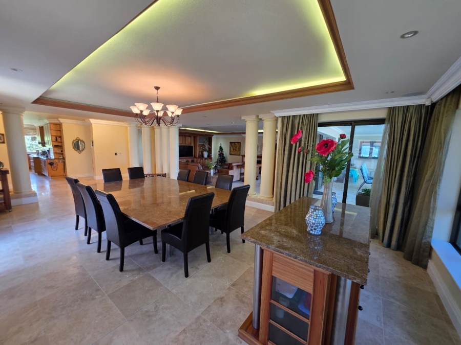 6 Bedroom Property for Sale in Myoli Beach Western Cape